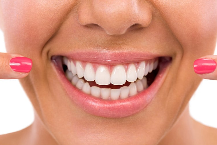 How to choose the best dentist for healthy teeth and a beautiful smile? 